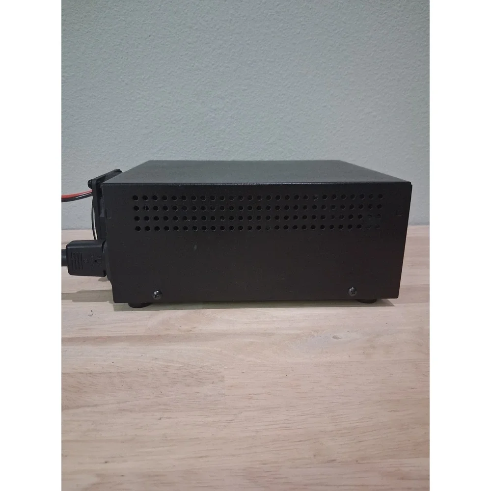 Astron SS-30M Dual Meter 13.8VDC Switching Power Supply 25/30A
